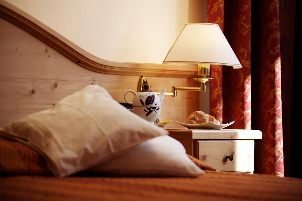Hotel Caminetto Folgarida Phòng bức ảnh